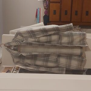 Grey and off-white plaid Shacket